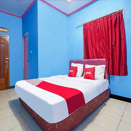 Oyo Homes 90915 Eco Tourism Desa Cihanjuang Rahayu Ciwangun Indah Camp Villas Bongkar ภายนอก รูปภาพ
